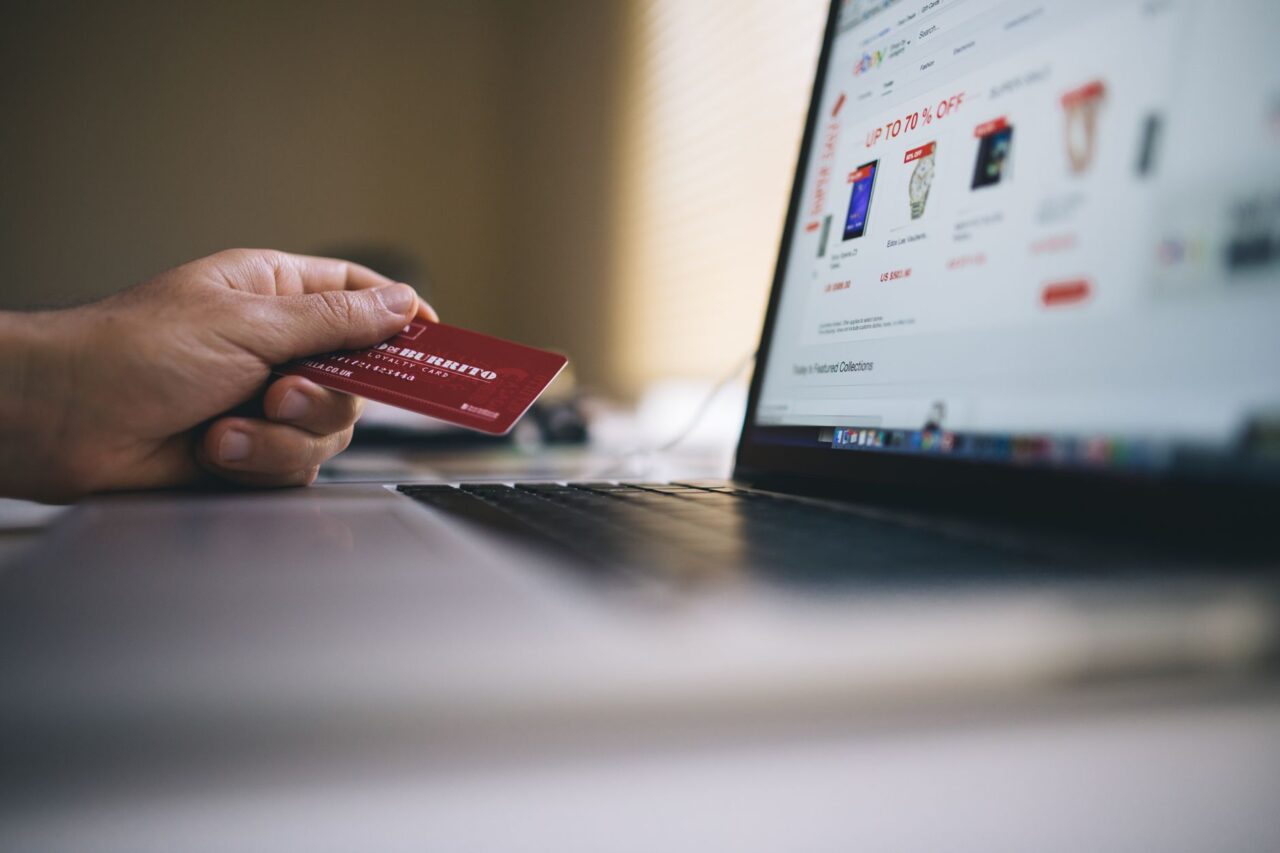 Illustration of Simple Ways to Improve Your Ecommerce Website